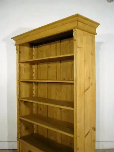 Regal Weichholz Bücherregal antik um 1900 Jhd.