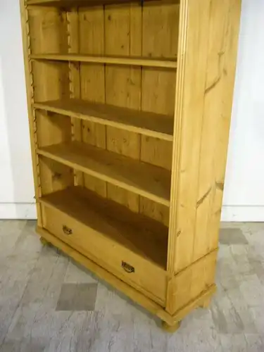 Regal Weichholz Bücherregal antik um 1900 Jhd.