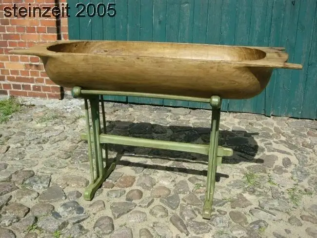 Mulde Mulle Molde Backmolle restauriert antik mit Ständer um 1900 Jhd Lindenholz 0