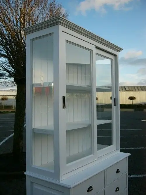 Vitrine 3 seitig verglast im Shabby Look Apothekerkommode weiß 10
