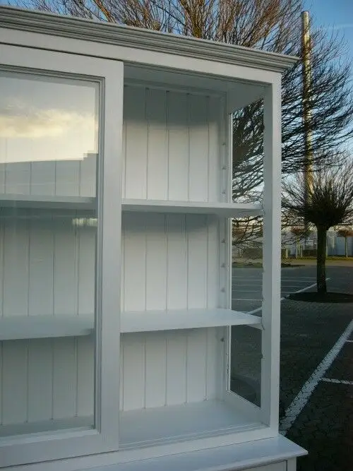 Vitrine 3 seitig verglast im Shabby Look Apothekerkommode weiß 7