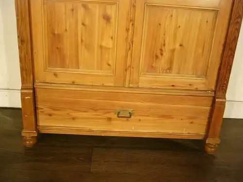 Schrank Vitrine Bleiverglasung Jugendstil Weichholz antik um 1900 Jhd.