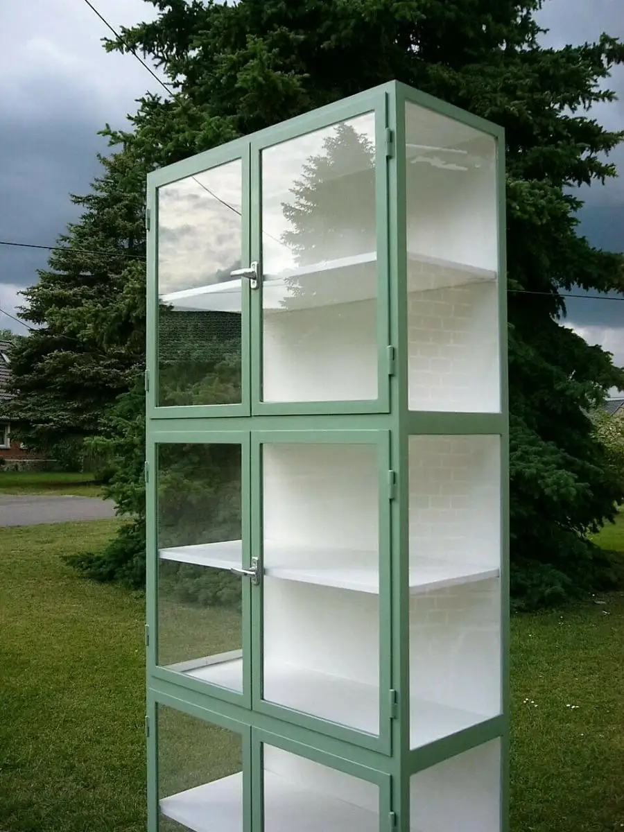 Vitrine antik Metall Eisen restauriert Industrie Design um 1930 Jhd. 6