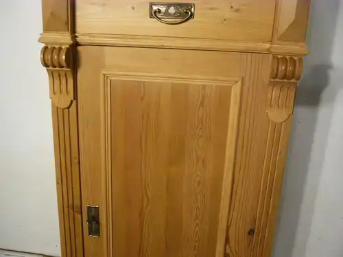 Vertiko schmal antik Weichholz Gründerzeit Schrank um 1900 Jhd.
