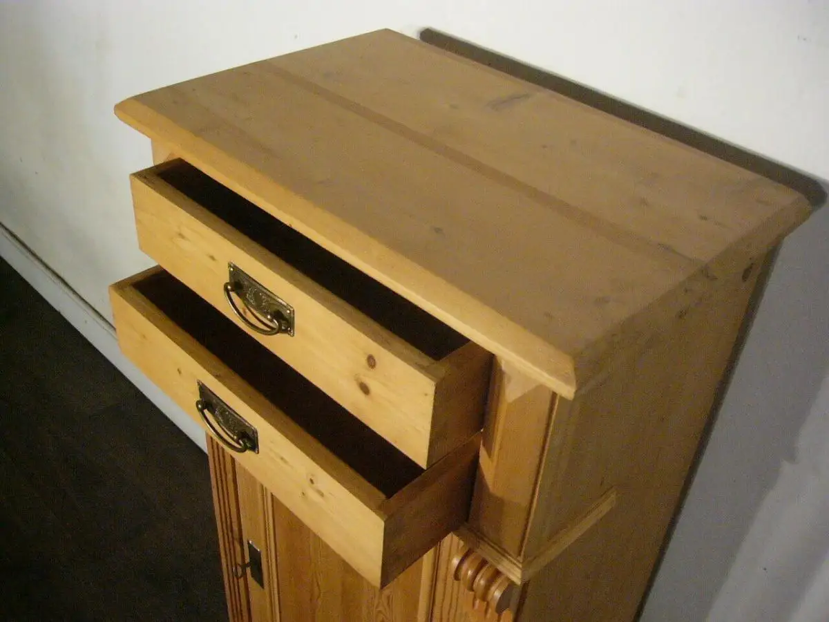 Vertiko schmal antik Weichholz Gründerzeit Schrank um 1900 Jhd. 4