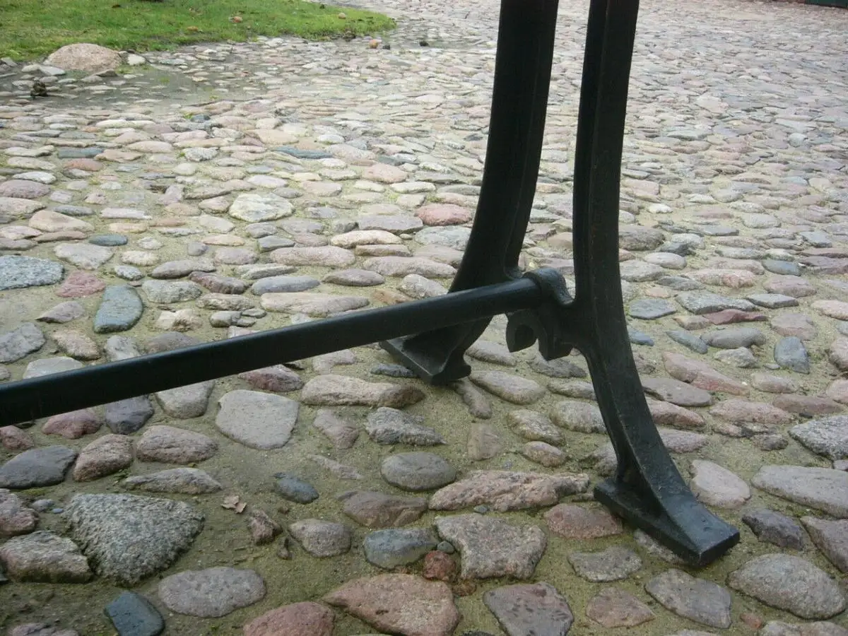 Tisch Gesindetisch aus alter Schmiede zerlegbar 346,5cm lang um 1900 Jhd. 5