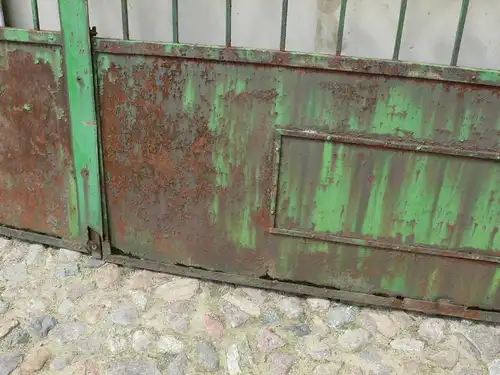 Tor antik Schmiedeeisen Gründerzeit mit Personeneingang um 1900 Jhd.