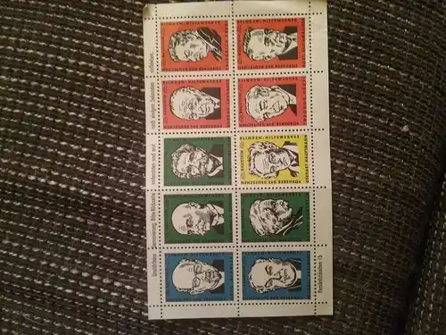 Sammelmarken &quot;Förderer des deutschen Blinden -Hilfswerkes &quot; Persönlichkeiten  (1b)