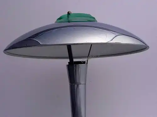 Design Tokyo Pilzlampe im Art Deco Stil Chrom
