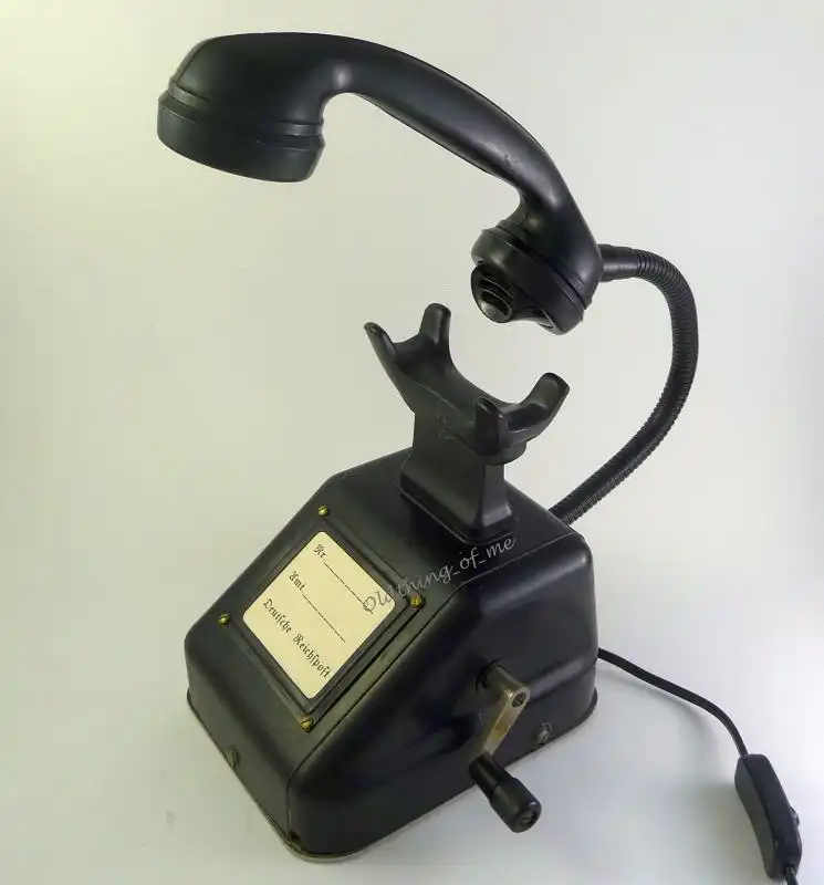 Altes Telefon OB33 als Tischlampe ( W48 W38 ) Streckentelefon, Kurbelinduktor  0