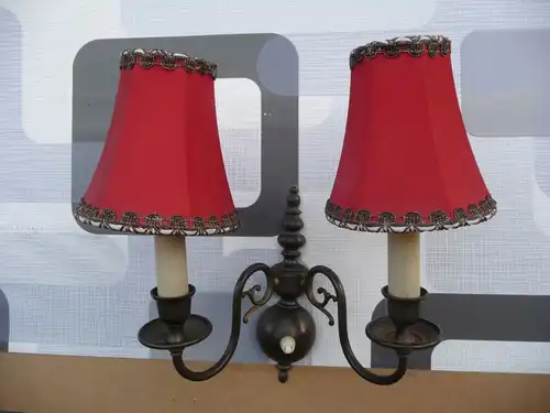 Wandlampe aus den 50er Jahren oder älter ;-)