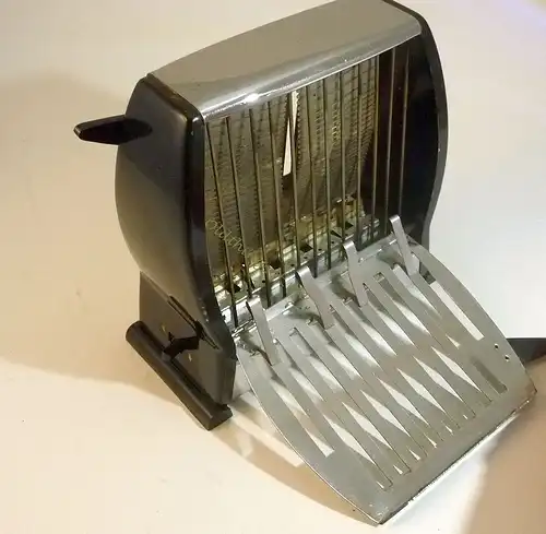 Eltrolüd Klapptoaster Türlitoaster Turn Up Toaster