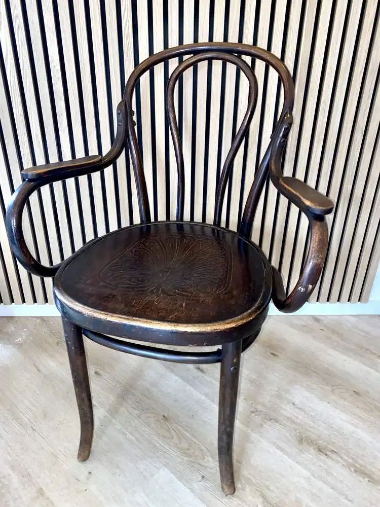 Thonet Mundus Armlehnstuhl 0