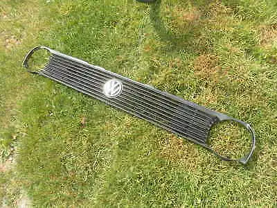 VW Polo Frontgrill Grill 867853653E/F Oldtimer Youngtimer