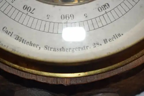 Barometer Thermometer, Holz geschnitzt, Carl Böttcher Strassberger Str.28 Berlin
