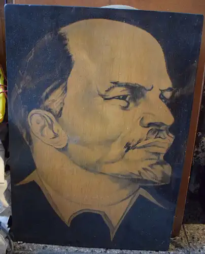 Lenin , 50cm hoch, 34cm breit