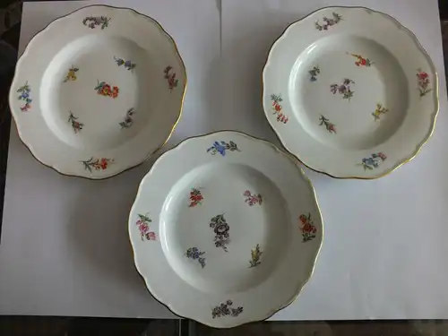 3 Meissen Teller alte Marke Dessertteller handgemalt, Schwerter unterglasurblau