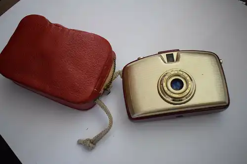 Penti I Gold Rot mit Meyer Triopla V 1:3,5/30 Objektiv mit Tasche