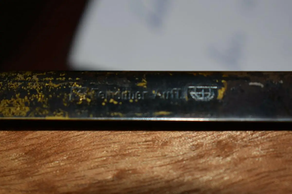 Schöne Dose, versilbert Feinsilber-Auflage, agyptische Motive, mit Marke 7