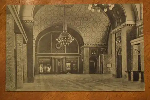 Ak Oldenburg, Bahnhof Vorhalle, um  1925 nicht gelaufen