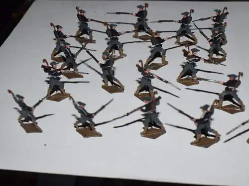 Heinrichsen Belgien Infanterie im Marsch 18 Teile Zinnfiguren Original Schachtel