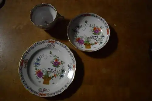 Meissen, Gedeck 3-teilig Kakiemon mit Goldrand 1. Wahl Top Zustand Meißen