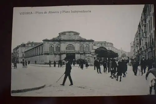 Ak Vitoria - Plaza  de Abastosy Plaza Independencia, um 1920