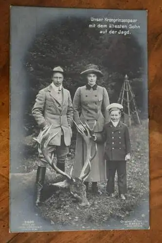 Ak Unser Kronprinzenpaar mit dem ältesten Sohn auf der Jagd,  1913 gelaufen