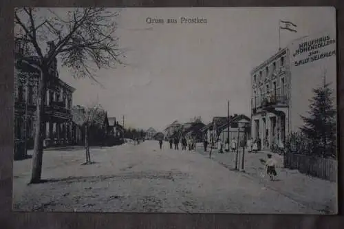 Ak Gruss aus Prostken mit Kaufhaus Hohenzollern, Inh. Sally Selbiger, 1913 gel.