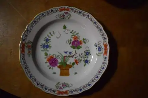 Meissen, Gedeck 3-teilig Kakiemon mit Goldrand 1. Wahl Top Zustand Meißen