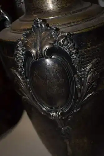 Riesige Amphore, Vase, versilbert mit freier Kartusche, 63cm hoch um 1900