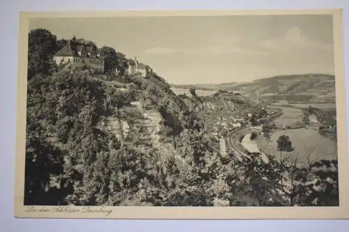 Ak Die drei Schlösser Dornburg, links Goetheschloß mit Blick ins Saaletal