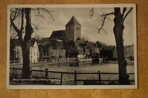 AK Bergringstadt Teterow, (Meckl.) Hügelland Teichpartie, 1953 gelaufen