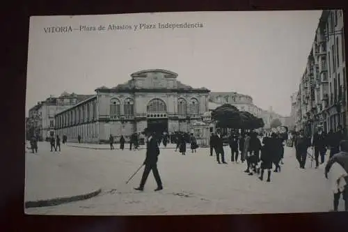 Ak Vitoria - Plaza  de Abastosy Plaza Independencia, um 1920 