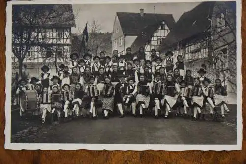 Ak Odenwälder Kinderspielschar Erlenbach, "Kraft durch Freude" um 1942 n. gel.