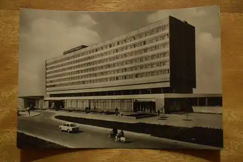 Ak Halle / Saale, Interhotel "Stadt Halle", Heldge Verlag KG, Köthen, 1969