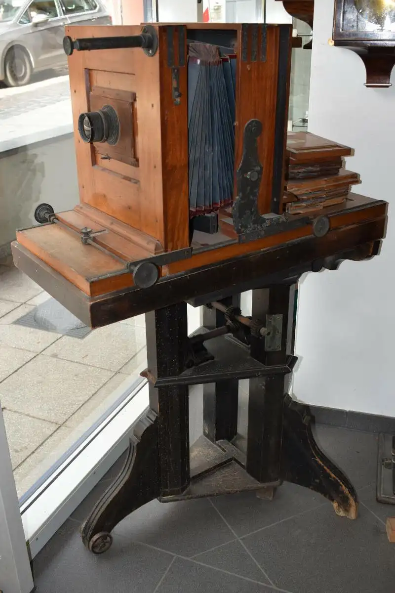 Studiokamera Atelierkamera, Kamera, Plattenkamera mit Stativ, Photo, Foto 0