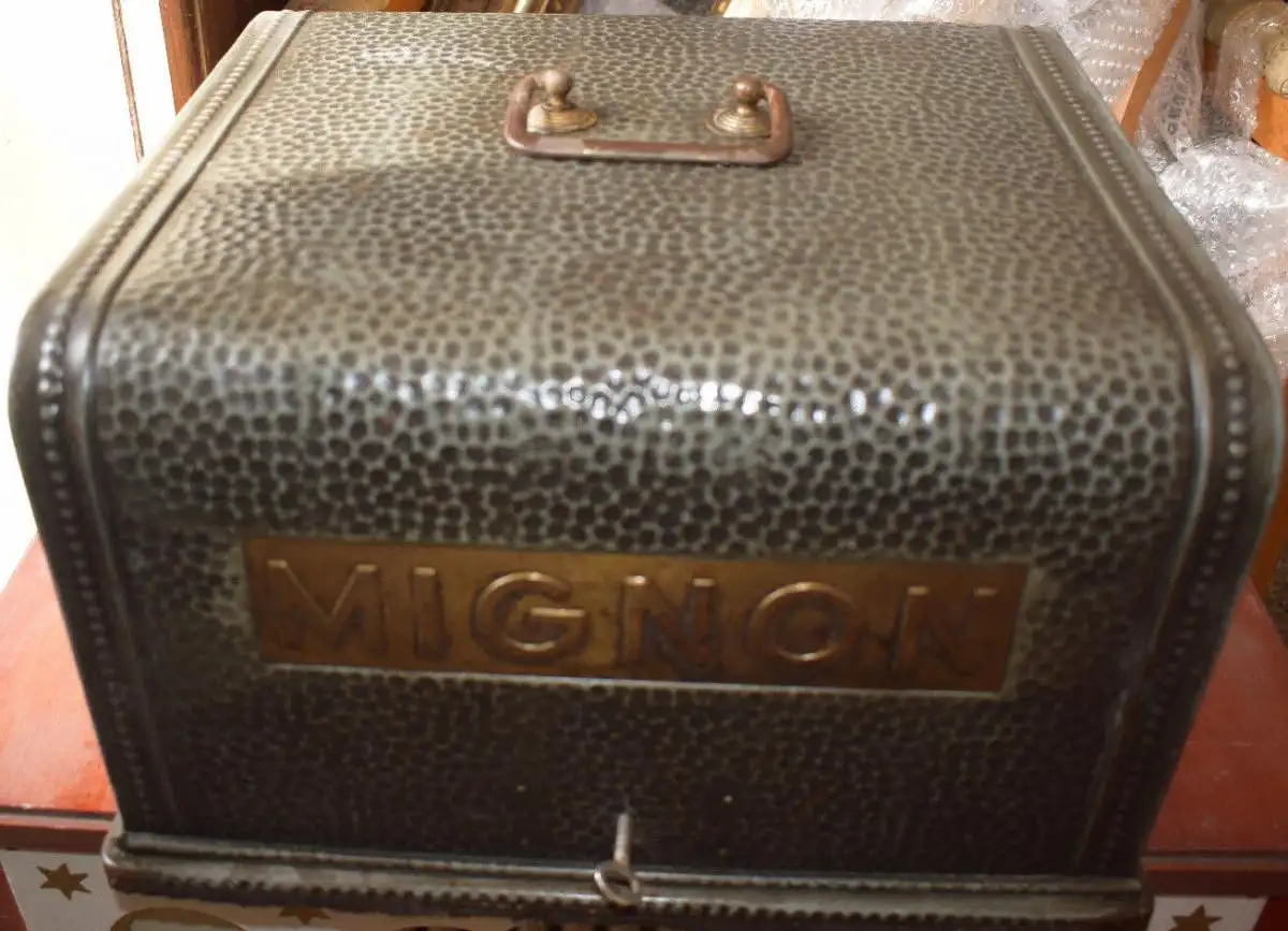 Mignon Schreibmaschine, mit originalen Blechkasten, voll funktionstüchtig TOP!!! 4