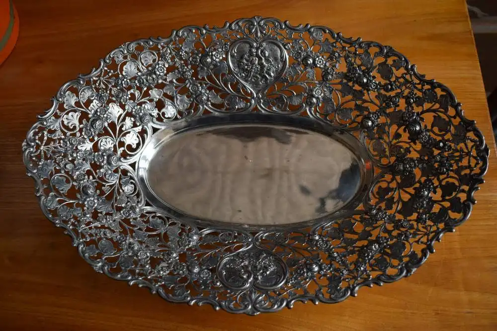 Schöne große Silberschale, 800 Silber Halbmond Krone, 470g, kleine Puttis, Rosen 0