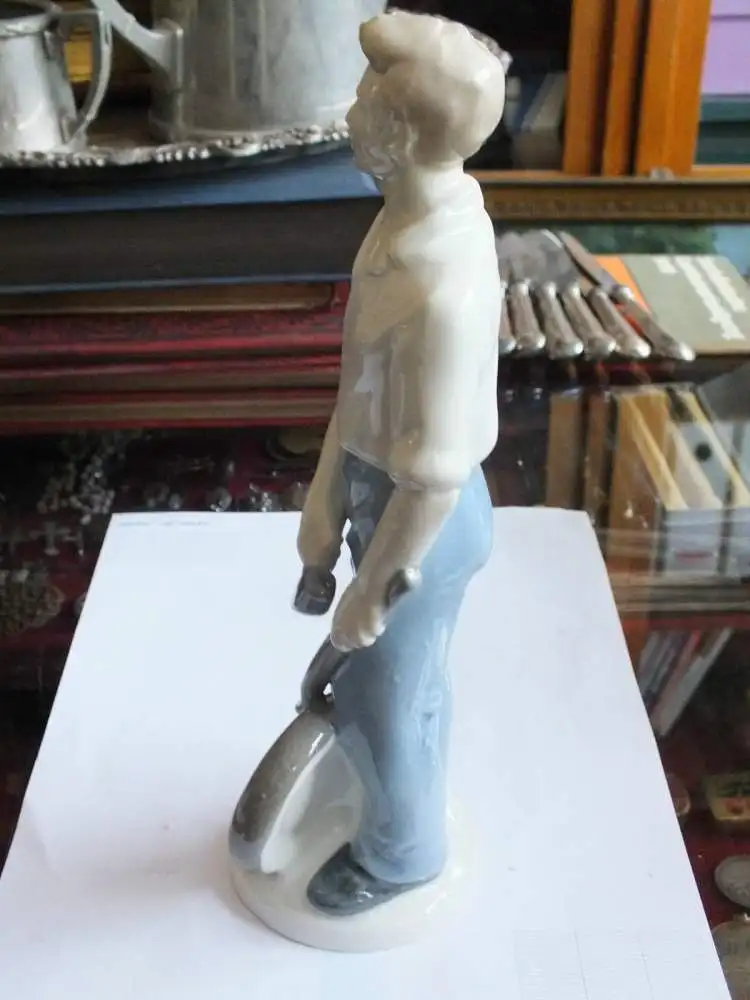Schöne Porzellanfigur, Autoschlosser, Automechaniker, Reifendienst, TOP ZUSTAND! 3