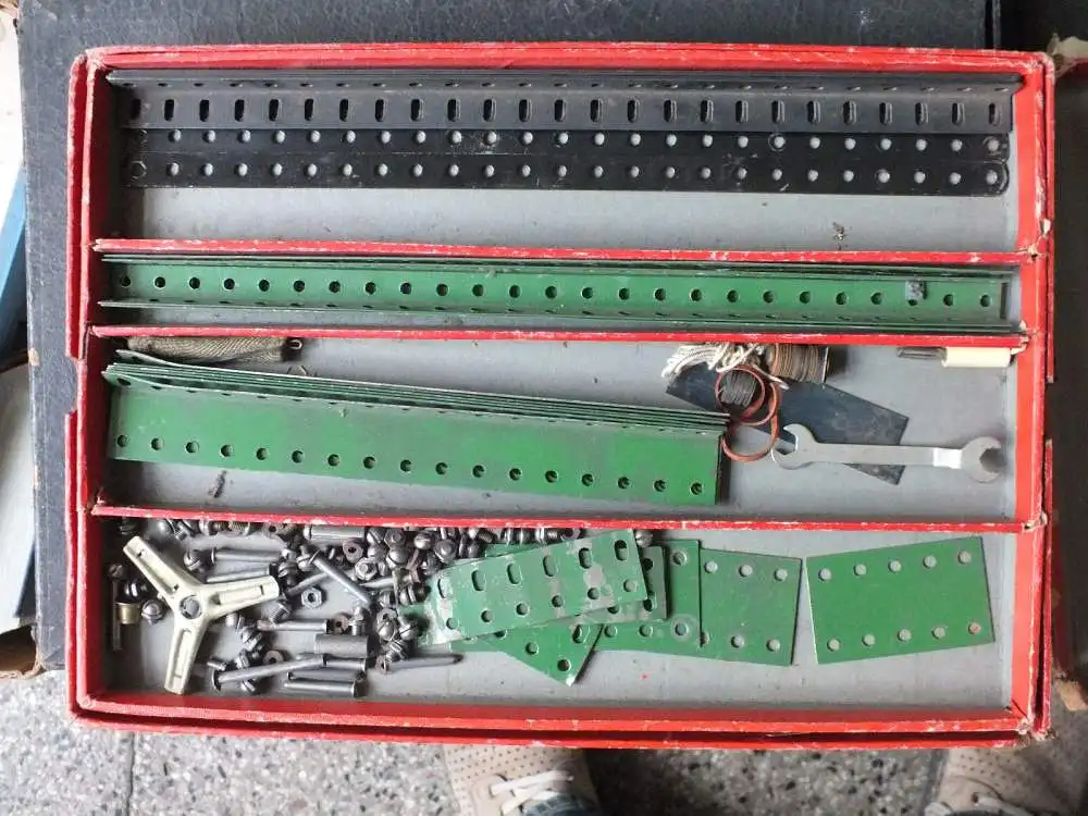 Thale, Metallbaukasten, 2 Etagen mit Anleitungsheft, Stahlbau Technik 2