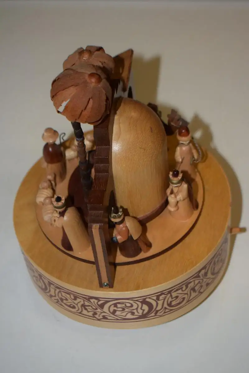 Spieluhr Spieldose Erzgebirge im Originalkarton, 