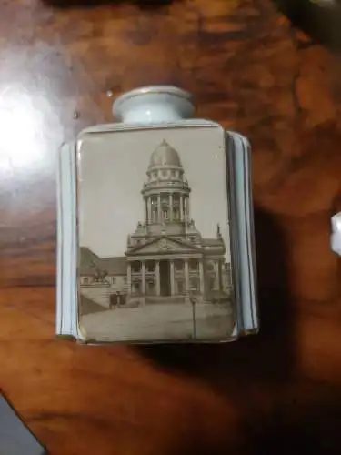 Alte Flasche mit Stöpsel Porzellan Berlin Dom am Gendarmenmarkt und Kirche