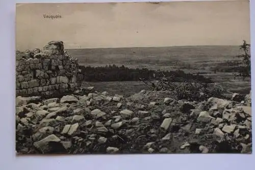 Ak Vauquois, um 1915 gelaufen - Feldpost