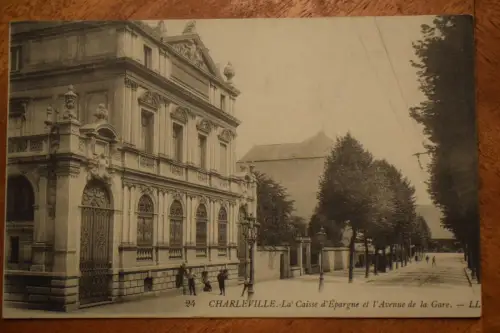 Ak Charleville.- La caisse d`Epargne et l`Avenue de la Gare., um 1914 gelaufen