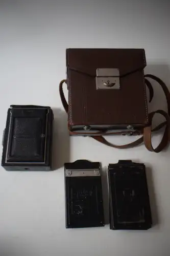 Plattenkamera, mit Platten und Köcher, F. Deckel, München, Xenar f:3,8 F=10,5cm