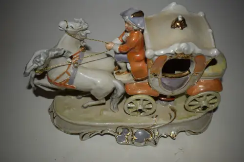 Pferdekutsche Porzellan, 27cm  lang, top Zustand, gemarkt, top Zustand!