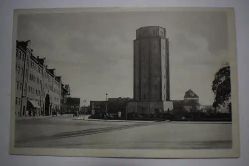 AK Halle, (Saale), Lutherplatz Wasserturm, um 1920 nicht gelaufen