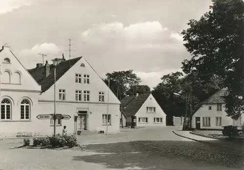 Ak Wiek (Rügen) Am Markt