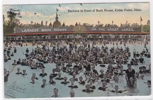 AK Bathers in front of Bath House, Cedar Point, Ohio, 1913 gelaufen. 